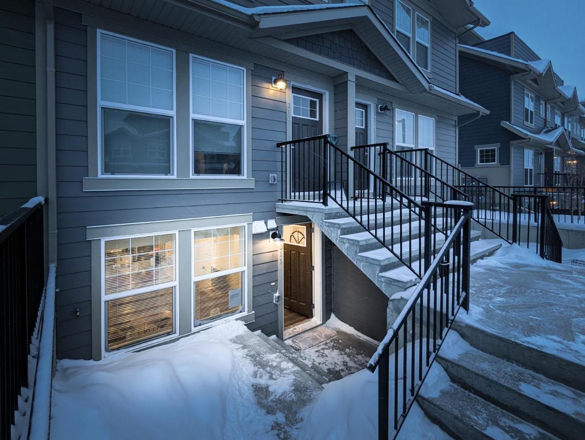 Globalstay New Apartments In Cranbrook Free Street Parking Calgary Bagian luar foto