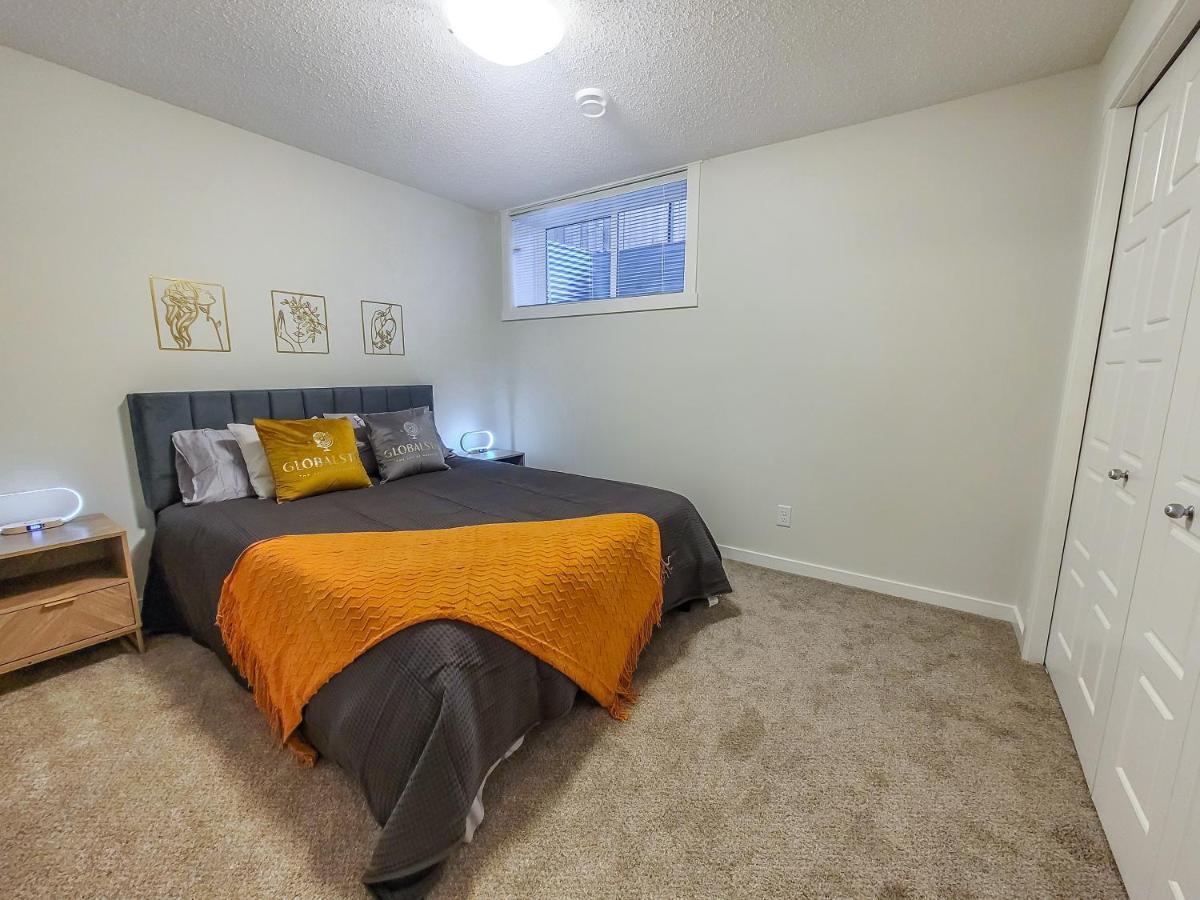 Globalstay New Apartments In Cranbrook Free Street Parking Calgary Bagian luar foto