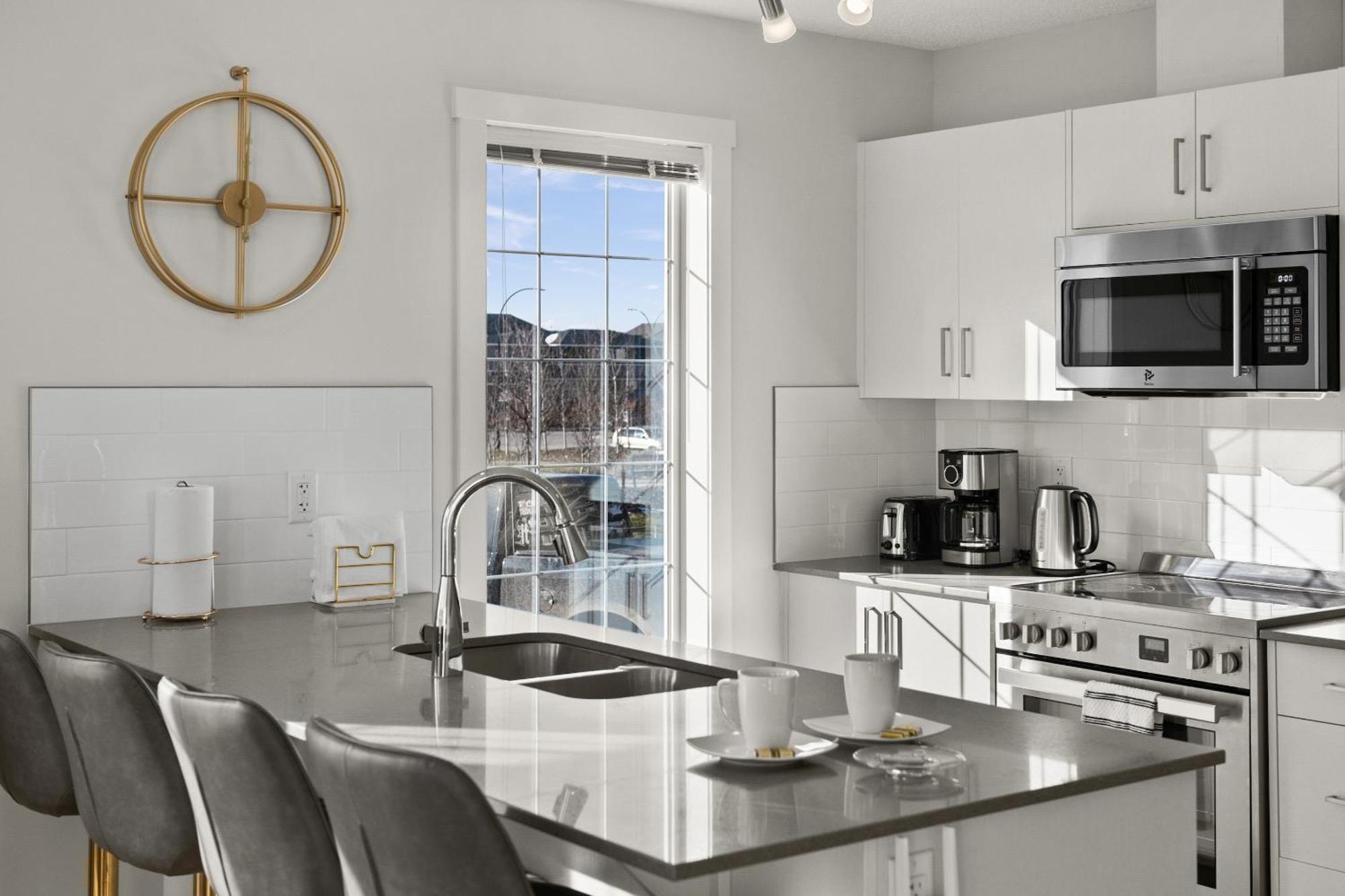 Globalstay New Apartments In Cranbrook Free Street Parking Calgary Bagian luar foto
