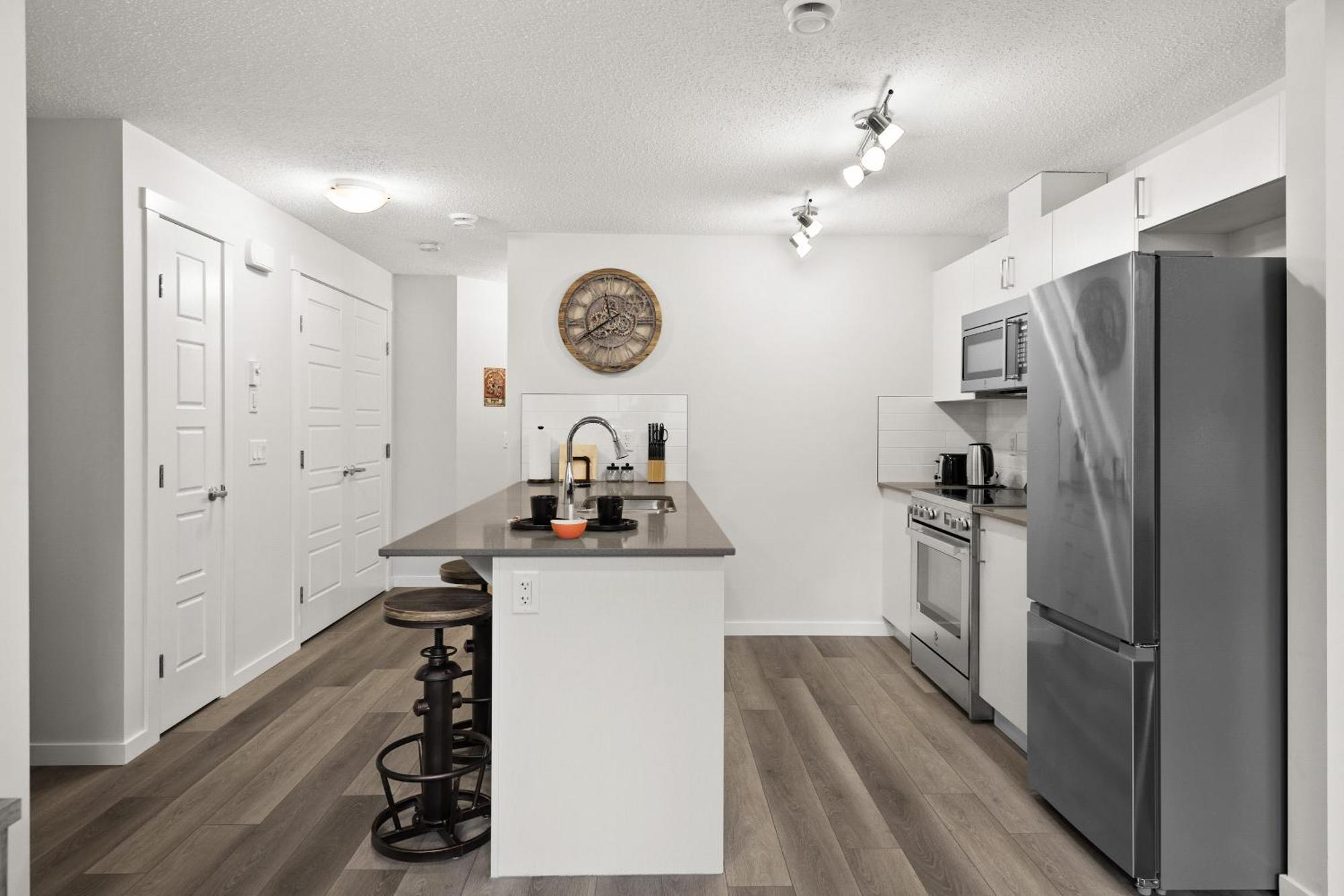 Globalstay New Apartments In Cranbrook Free Street Parking Calgary Bagian luar foto