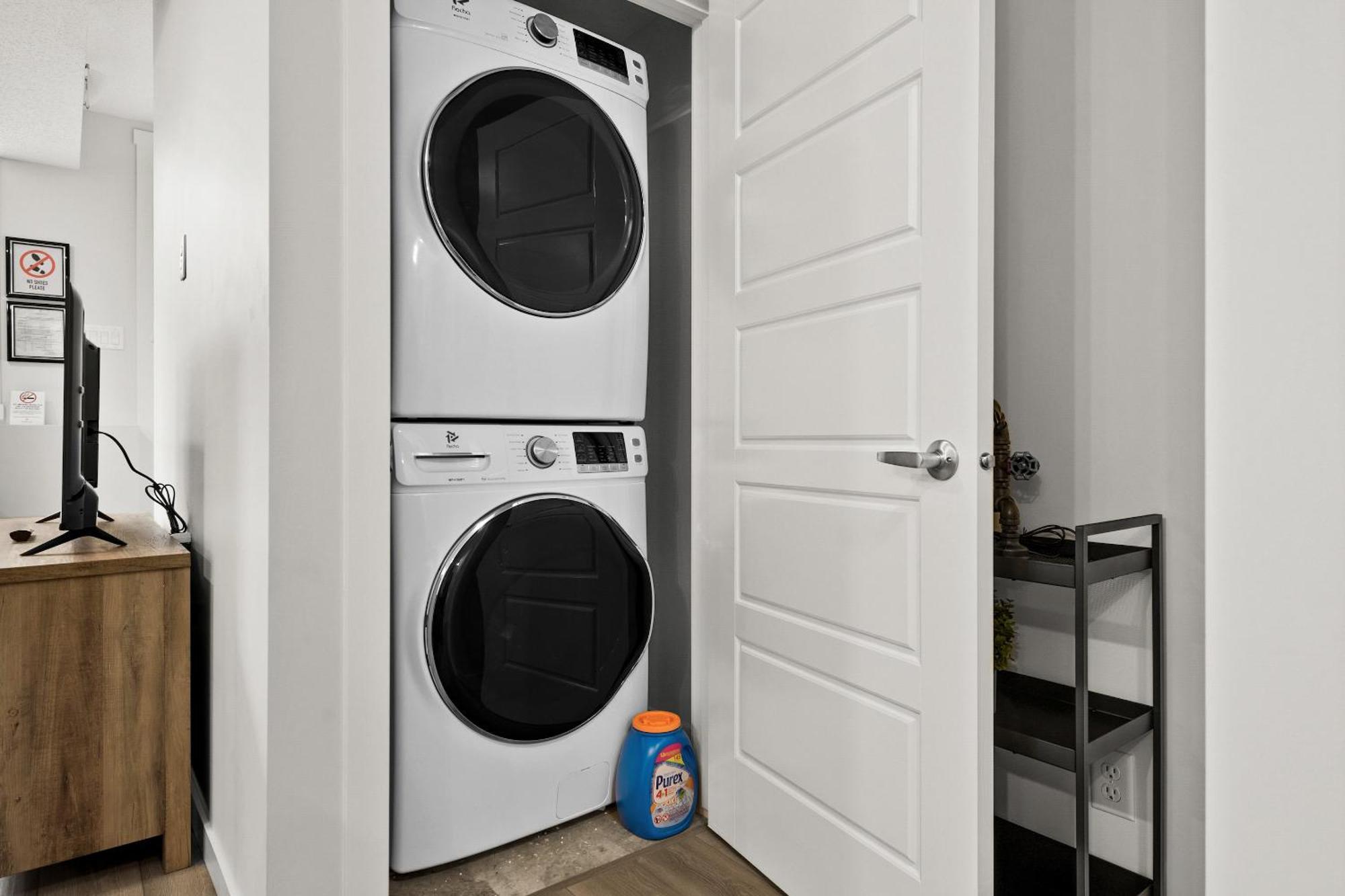 Globalstay New Apartments In Cranbrook Free Street Parking Calgary Bagian luar foto
